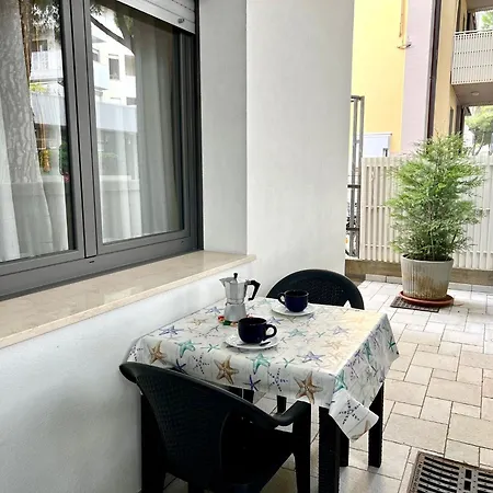 Cozy Flat Perfect For Group Getaways Lignano Sabbiadoro