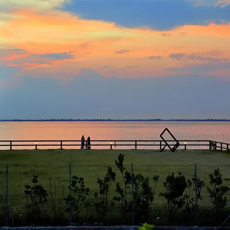 Cozy Flat Perfect For Group Getaways Apartment Lignano Sabbiadoro